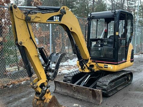 302.5 mini excavator|cat 302.5 excavator thumb.